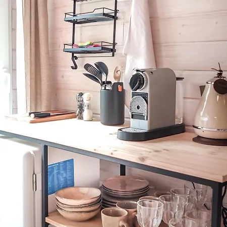 Tiny House Campsite Chvalsiny